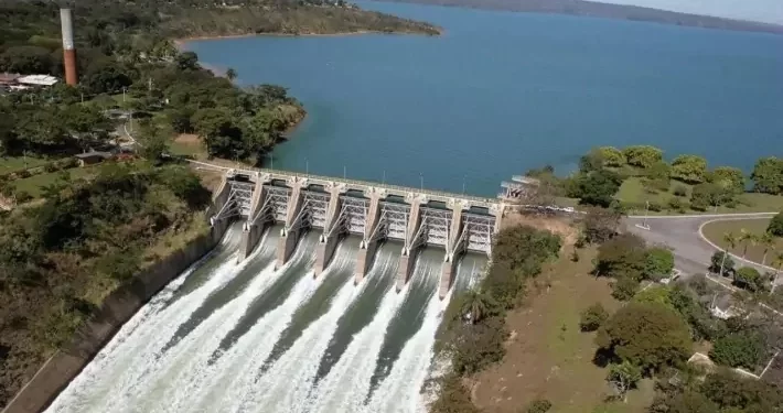 Cemig (CMIG4) lucra R$ 1,4 bi, alta de 46%; propõe dividendos.