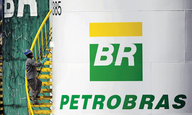 Petrobras (PETR4) aprova distribuição bilionária em dividendos