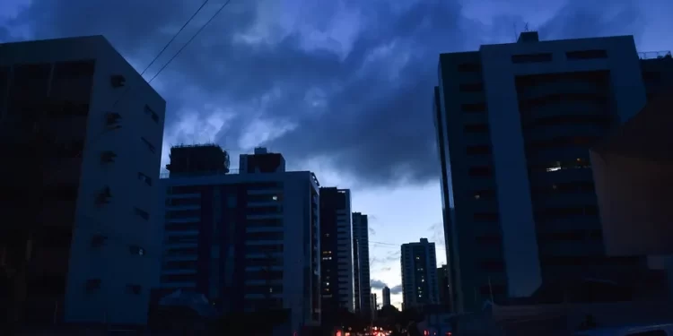 Privatização vira alvo do governo após apagão