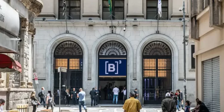 B3 (B3SA3) pagará dividendos e JCP de mais de meio bilhão